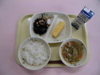 給食写真（4月12日）