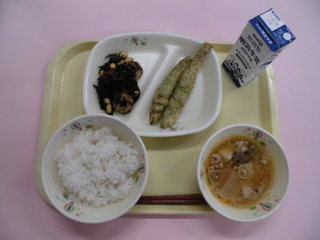 給食写真（5月23日）