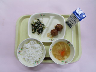 給食写真(12月8日)