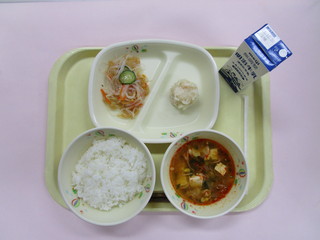 給食写真（12月8日）