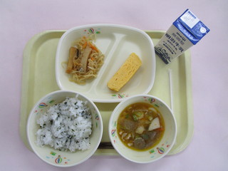 給食写真（4月18日）