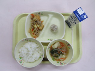 給食写真（4月9日）