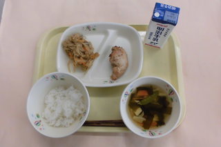 給食写真（29-5-23）